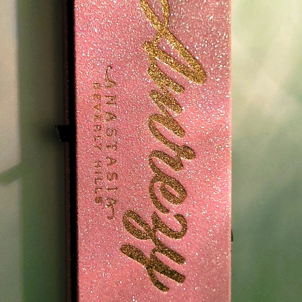 Anastasia Beverly Hills Amrezy palette